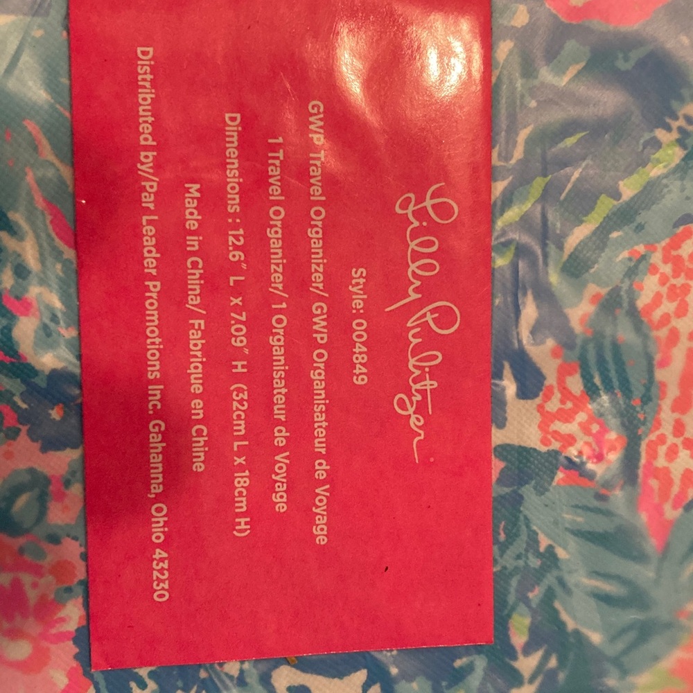 Lilly Pulitzer Tropical Floral Travel Organizer - Picture 3 of 7